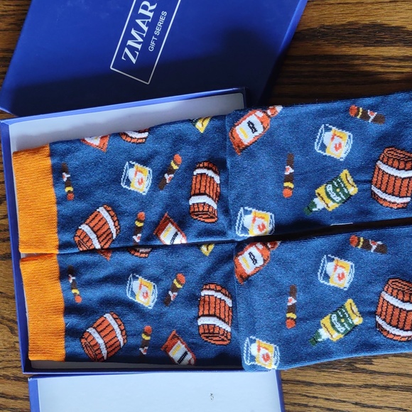 ZMART | 2 pair! Funny Bourbon Socks in Box for Gift Giving OS NWT - Picture 6 of 6